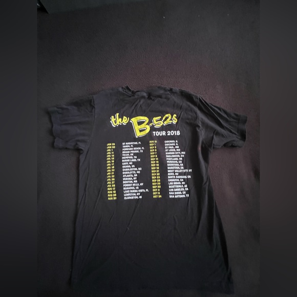 B-52’s 2018 Concert T-shirt 40 Years Of Multidimensional Musical Mayhem Size M - Picture 2 of 12